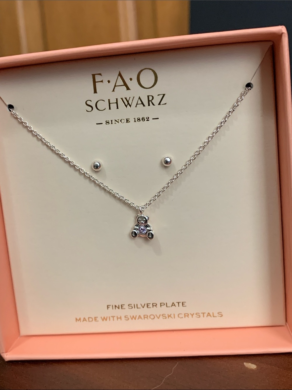 NWT FAO Schwarz teddy bear pendant necklace and earring set